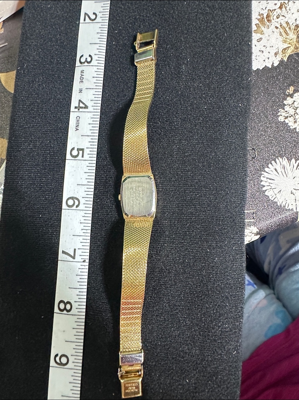 Seiko Gold Ladies Bracelet Watch - Picture 5 of 5